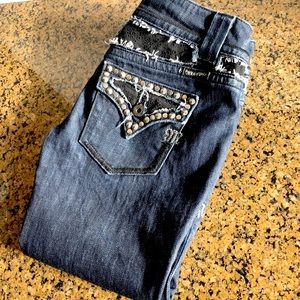Miss Me Capris Size 26